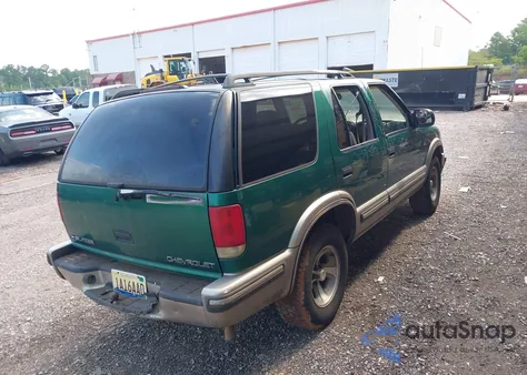 1999 Chevrolet Blazer Lt из США, поврежденный, VIN 1GNCS13W6X2146812